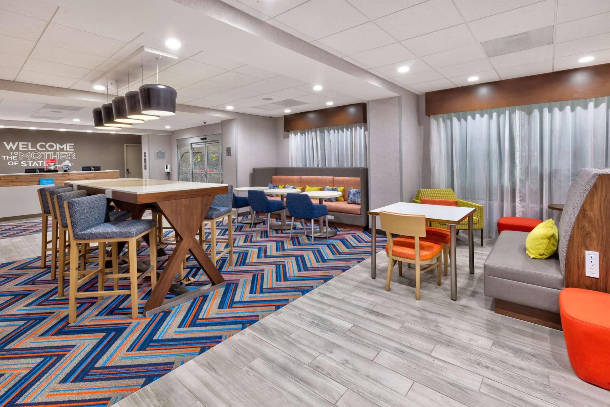 Hampton Danville, Va 3*